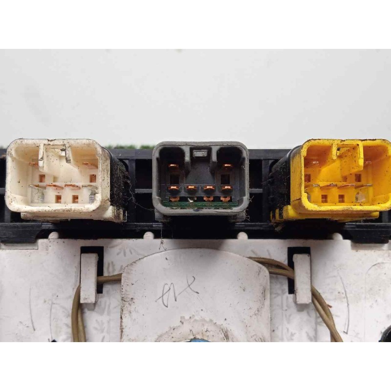 Recambio de mando calefaccion / aire acondicionado para hyundai i10 1.2 cat referencia OEM IAM 972500X0304X  