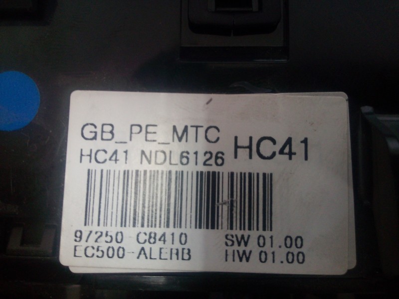 Recambio de mando climatizador para hyundai i20 1.2 cat referencia OEM IAM 97250C8410  