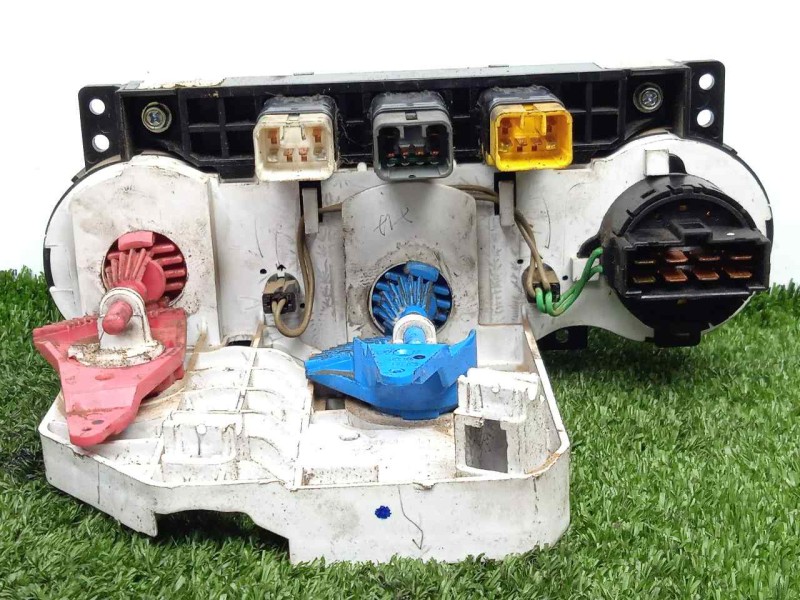 Recambio de mando calefaccion / aire acondicionado para hyundai i10 1.2 cat referencia OEM IAM 972500X0304X  