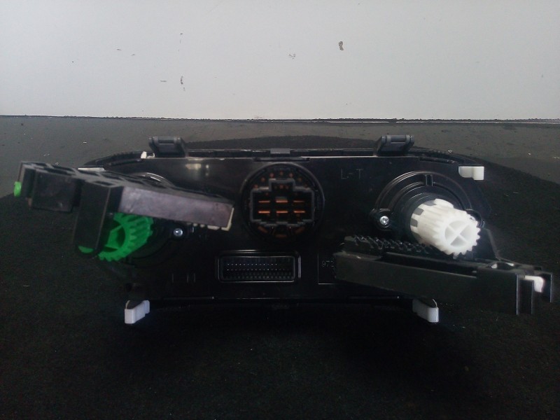 Recambio de mando climatizador para hyundai i20 1.2 cat referencia OEM IAM 97250C8410  