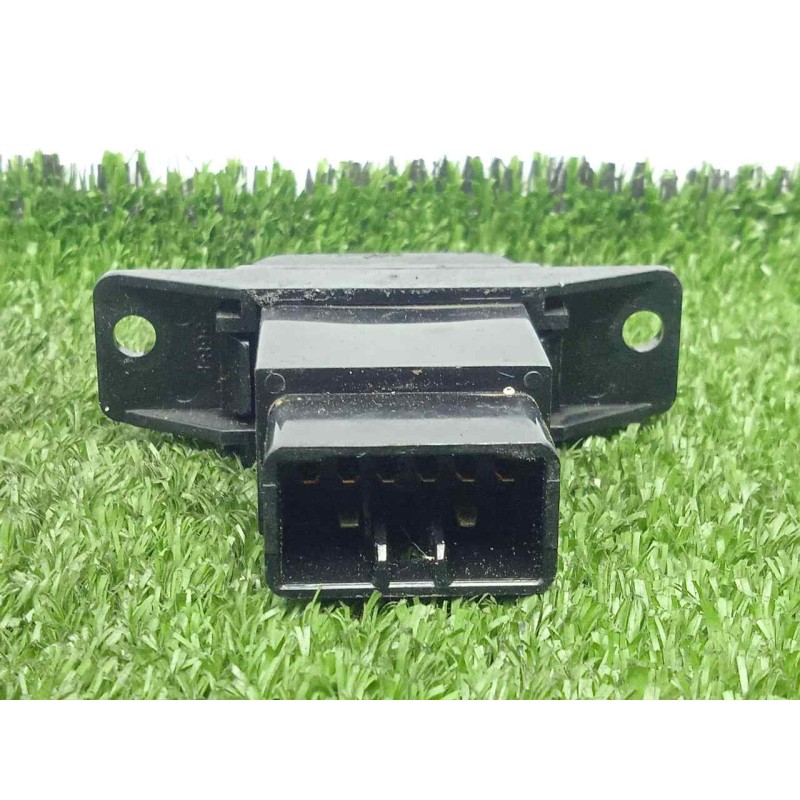 Recambio de warning para hyundai i10 1.2 cat referencia OEM IAM 864W01404  