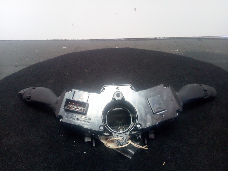 Recambio de mando luces para hyundai i20 1.2 cat referencia OEM IAM 299141440-299141431  