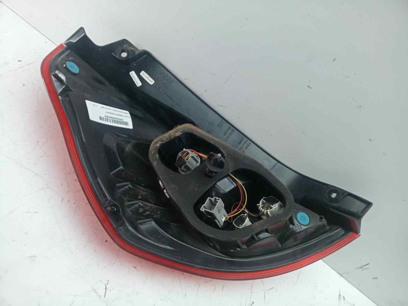 Recambio de piloto trasero derecho para ford fiesta (ccn) 1.25 16v cat referencia OEM IAM C1BB13404A  