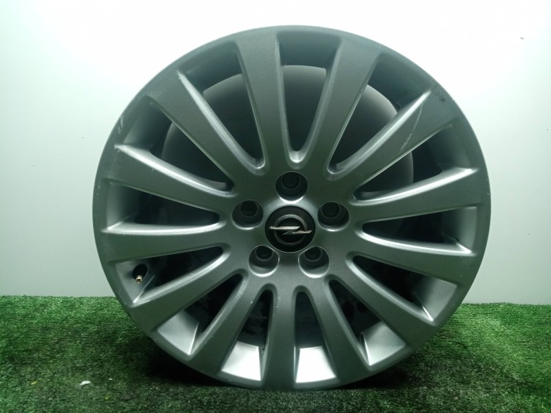 Recambio de llanta para opel insignia berlina 2.0 cdti cat referencia OEM IAM  18´´PULGADAS LLANTAS - LLANTA