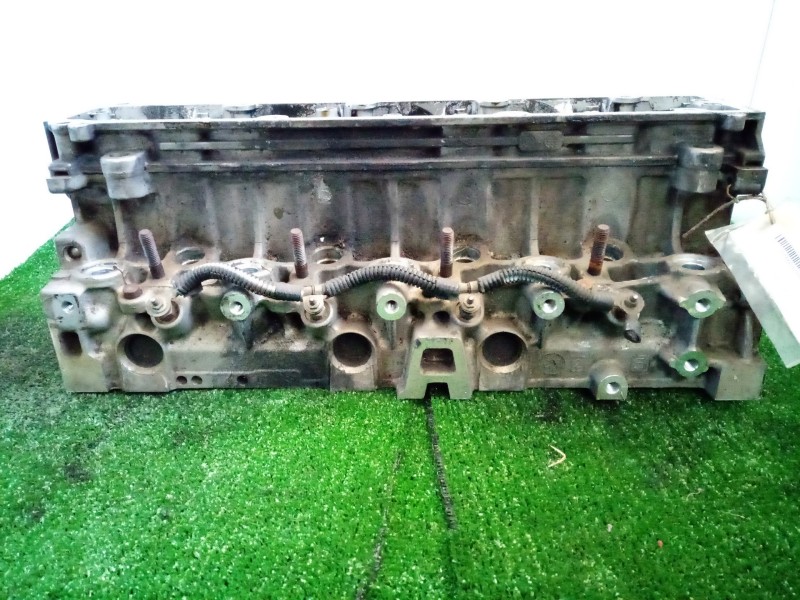 Recambio de culata para citroën xsara berlina 2.0 hdi referencia OEM IAM 9630377610  