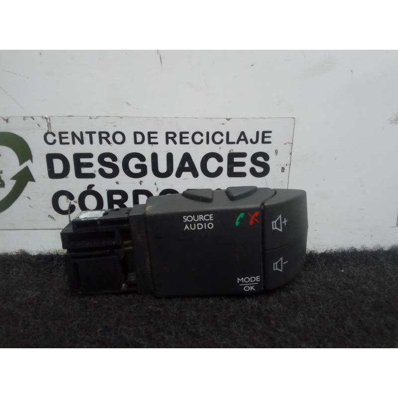 Recambio de mando volante para renault clio iv 1.5 dci diesel fap referencia OEM IAM 255522448R VALEO 