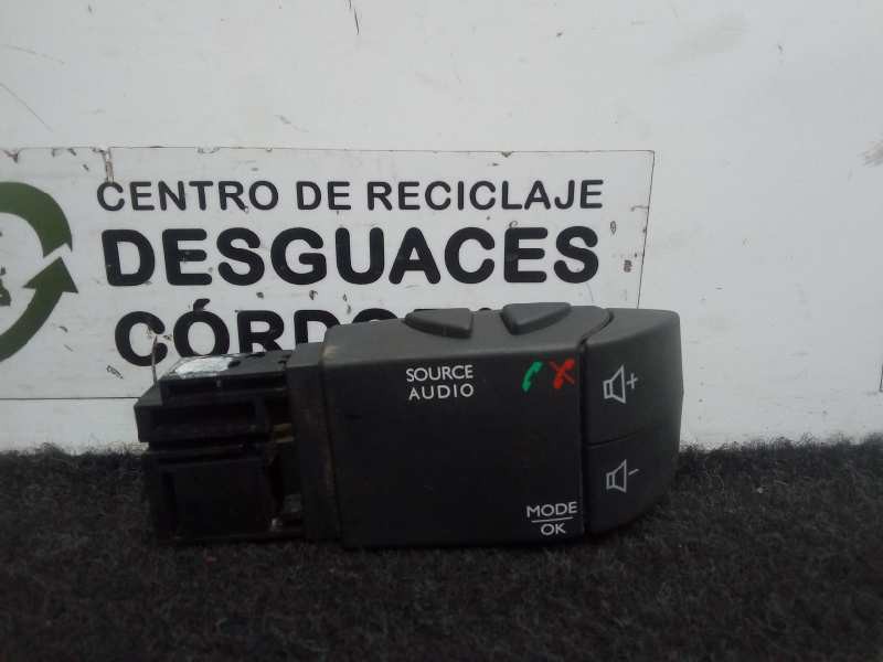 Recambio de mando volante para renault clio iv 1.5 dci diesel fap referencia OEM IAM 255522448R VALEO 