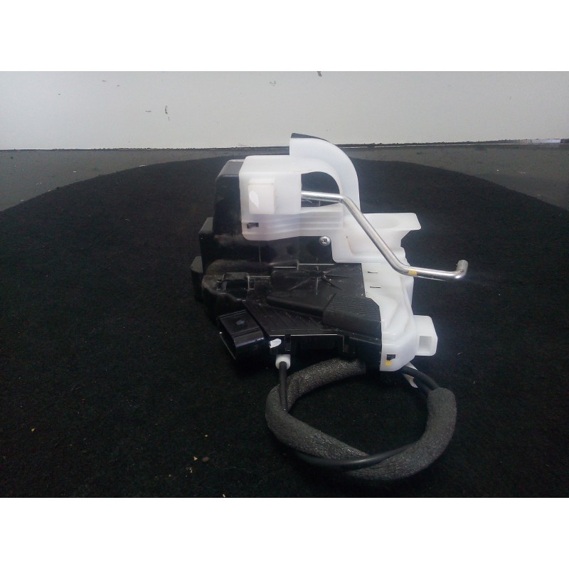 Recambio de cerradura puerta delantera derecha para hyundai i20 1.2 cat referencia OEM IAM 81320C8040-81320C8040NCB  