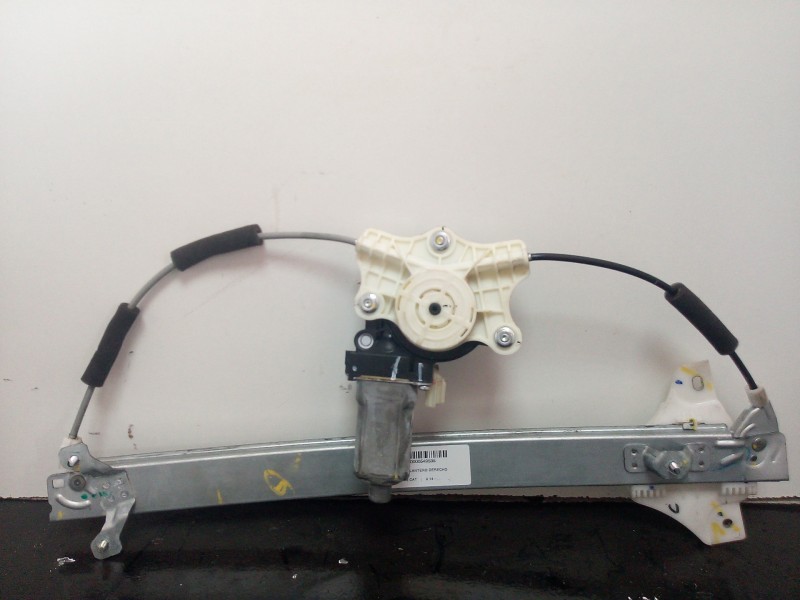 Recambio de elevalunas delantero derecho para hyundai i20 1.2 cat referencia OEM IAM 82402C7010-2G01  