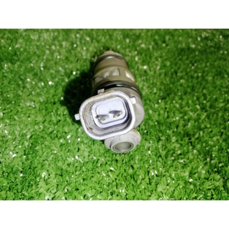 Recambio de inyector para toyota previa (r30) 2.4 16v cat referencia OEM IAM 2325076010 2.PINES 
