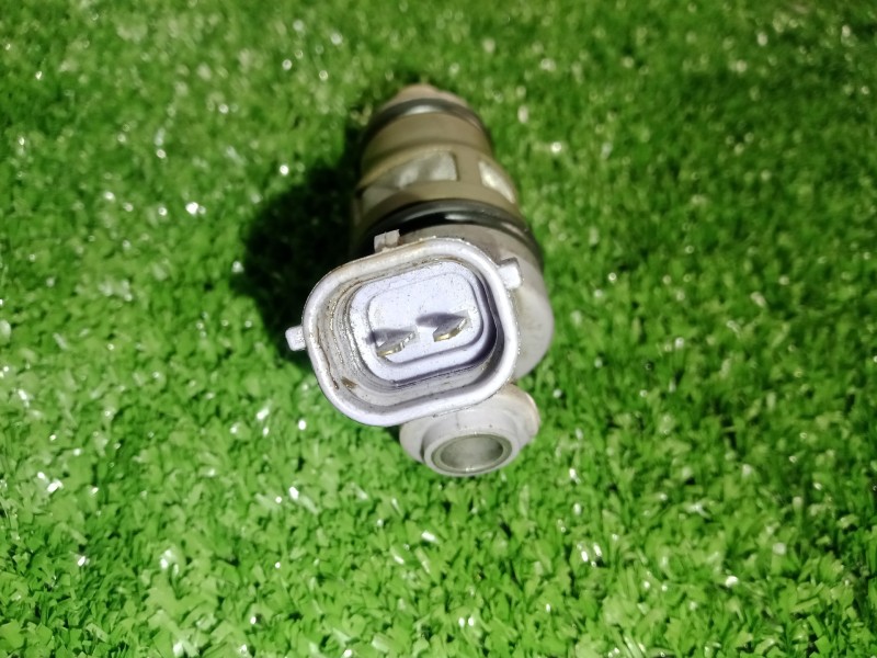 Recambio de inyector para toyota previa (r30) 2.4 16v cat referencia OEM IAM 2325076010 2.PINES 