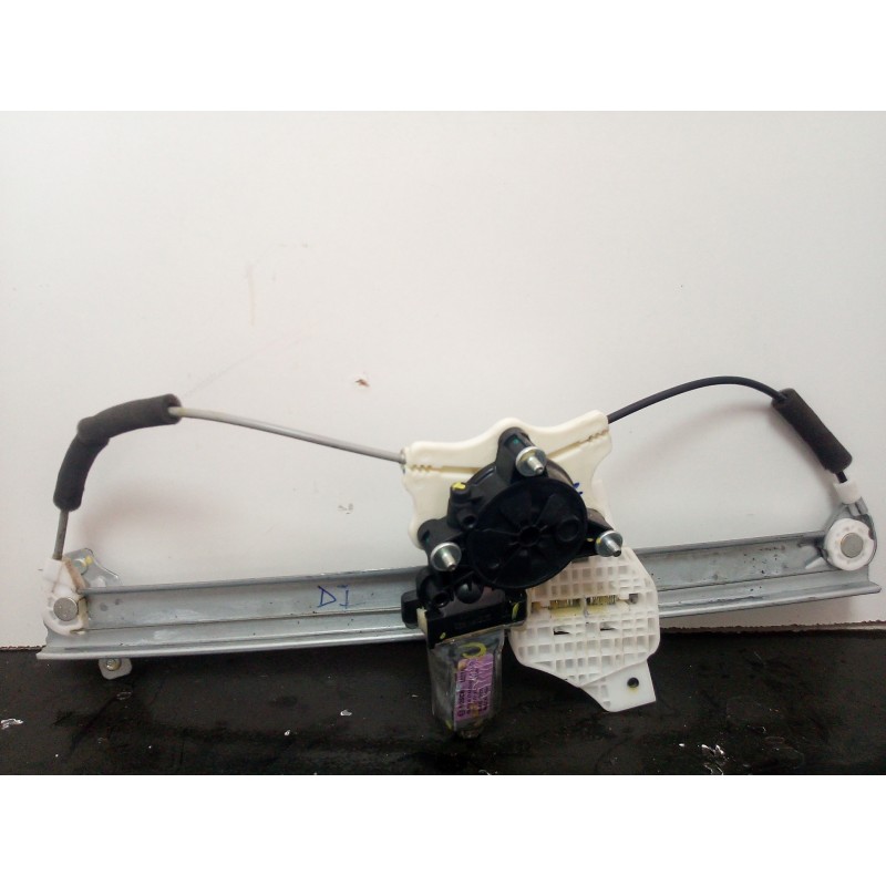 Recambio de elevalunas delantero izquierdo para hyundai i20 1.2 cat referencia OEM IAM 82450C7000-8B23205  