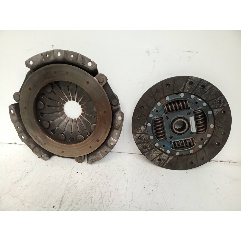 Recambio de kit embrague para mitsubishi galloper (hyundai) 2.5 turbodiesel referencia OEM IAM HD60-HDC35  