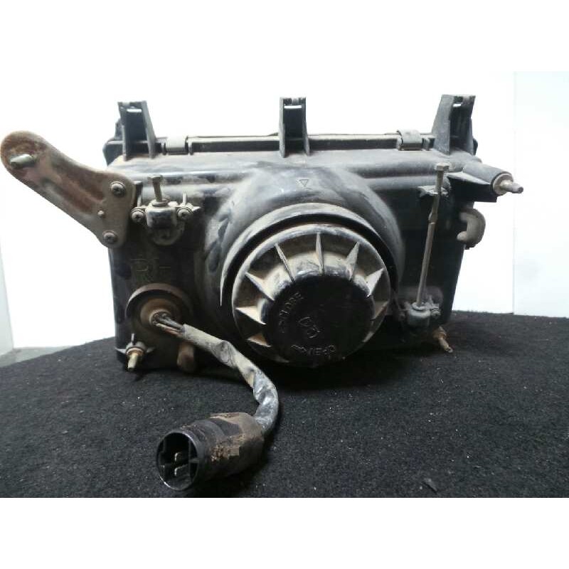 Recambio de faro derecho para ssangyong family 2.5 d referencia OEM IAM  SSANGYONG FAMILY 