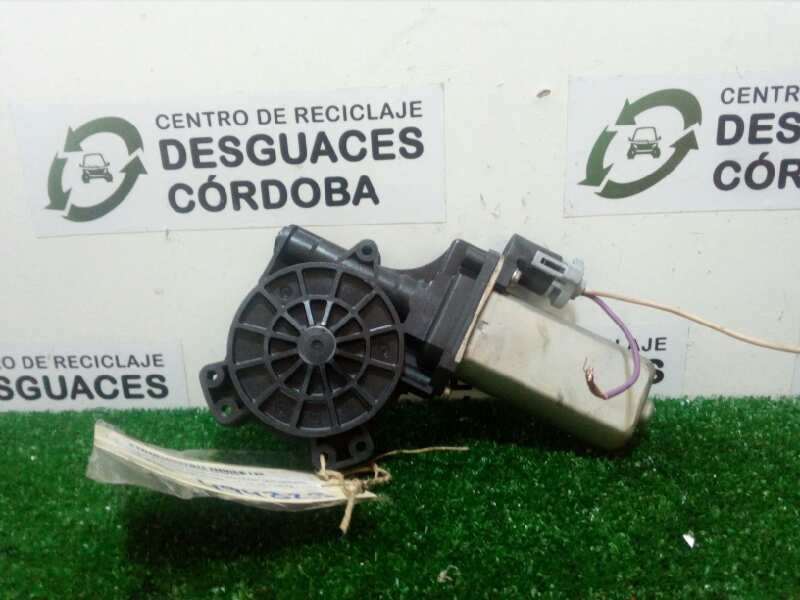 Recambio de motor elevalunas delantero izquierdo para dacia sandero stepway referencia OEM IAM 3M3653G-9030255 2 PINES 