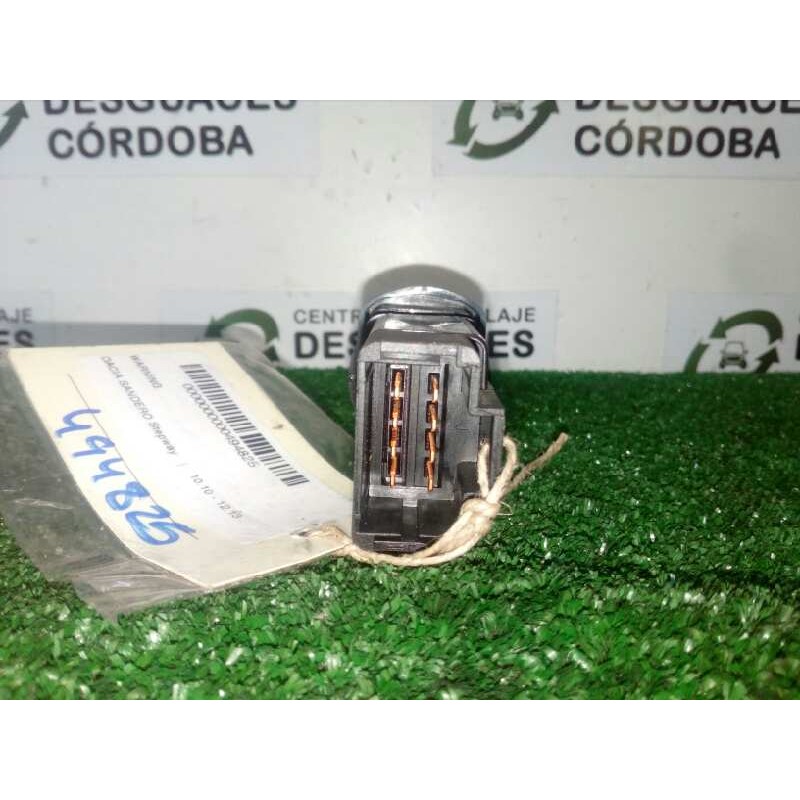 Recambio de warning para dacia sandero stepway referencia OEM IAM 602232A  