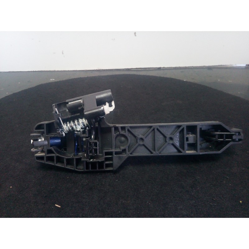 Recambio de maneta exterior trasera izquierda para hyundai i20 1.2 cat referencia OEM IAM NOTIENEREFERENCIA  