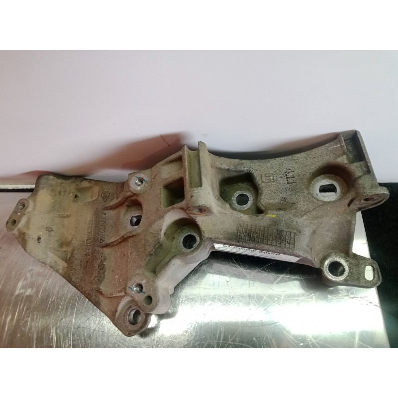 Recambio de soporte alternador para renault kangoo 1.5 dci diesel cat referencia OEM IAM 8200669495  