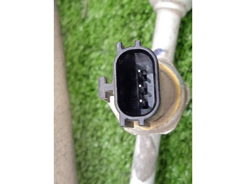 Recambio de tubos aire acondicionado para ssangyong korando 2.0 td cat referencia OEM IAM 6863034000  