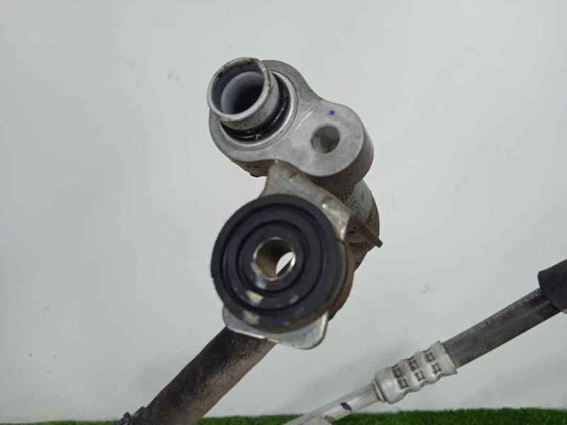 Recambio de tubos aire acondicionado para ssangyong korando 2.0 td cat referencia OEM IAM 6863034000  