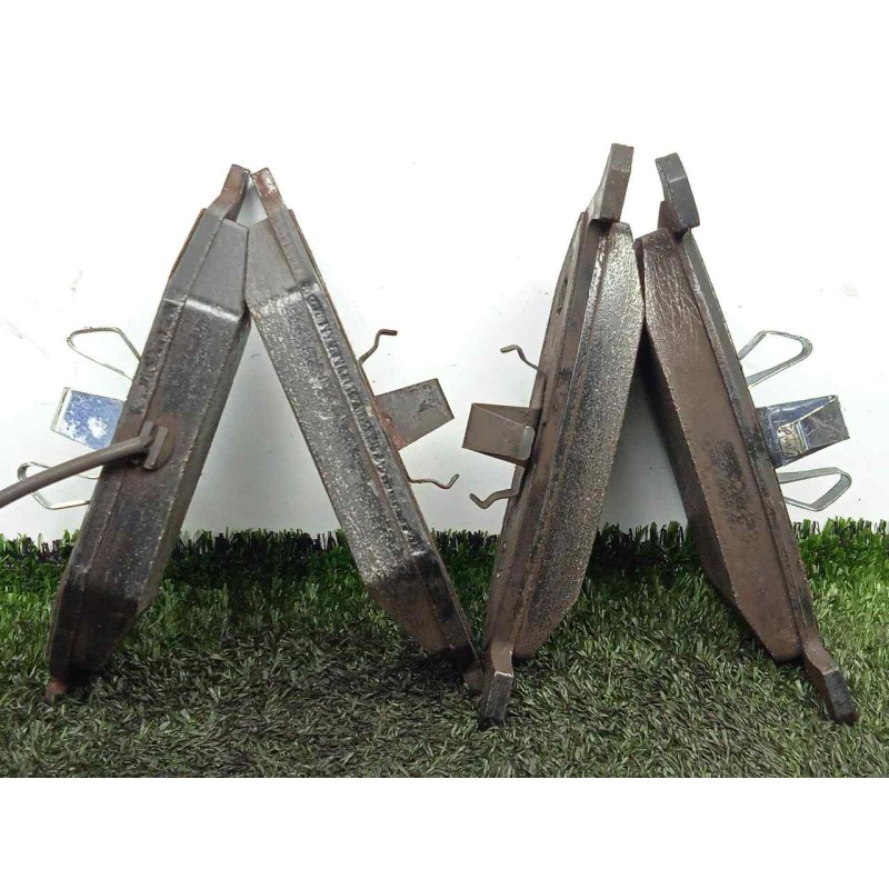 Recambio de pastillas frenos delanteras para volkswagen golf v berlina (1k1) 1.6 referencia OEM IAM   