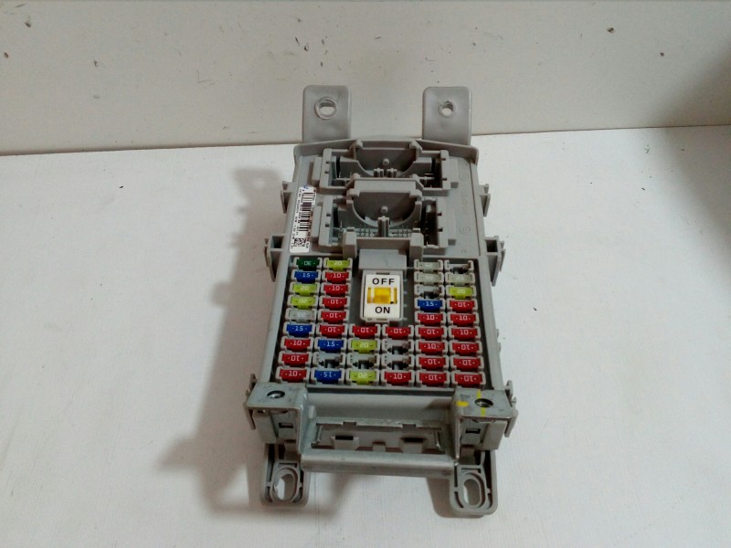 Recambio de caja reles / fusibles para hyundai i20 1.2 cat referencia OEM IAM 91955C8560-IP56GBFLSJB  