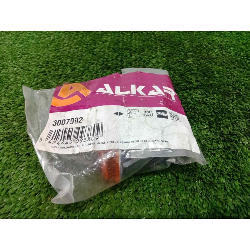 Recambio de piloto lateral derecho para suzuki jimny sn (fj) 1.5 ddis turbodiesel cat referencia OEM IAM 3007992  