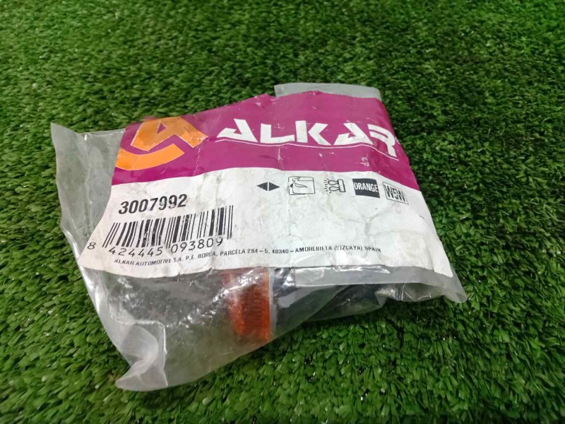 Recambio de piloto lateral derecho para suzuki jimny sn (fj) 1.5 ddis turbodiesel cat referencia OEM IAM 3007992  