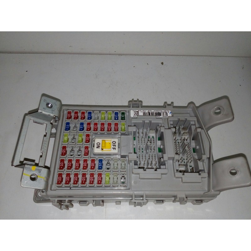 Recambio de caja reles / fusibles para hyundai i20 1.2 cat referencia OEM IAM 91955C8560-IP56GBFLSJB  