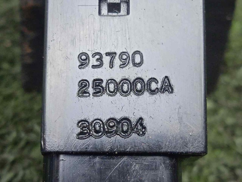 Recambio de warning para hyundai accent (lc) 1.5 crdi cat referencia OEM IAM 9379025000CA 8.PINES 