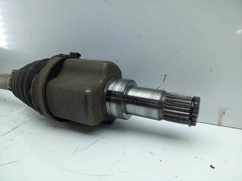Recambio de transmision delantera izquierda para ford fiesta (ccn) 1.25 16v cat referencia OEM IAM 8V513B437AAB  