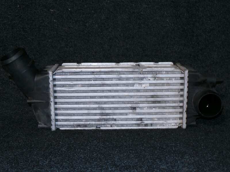 Recambio de intercooler para citroën c4 berlina 1.6 16v hdi fap referencia OEM IAM 9646694680  VALEO