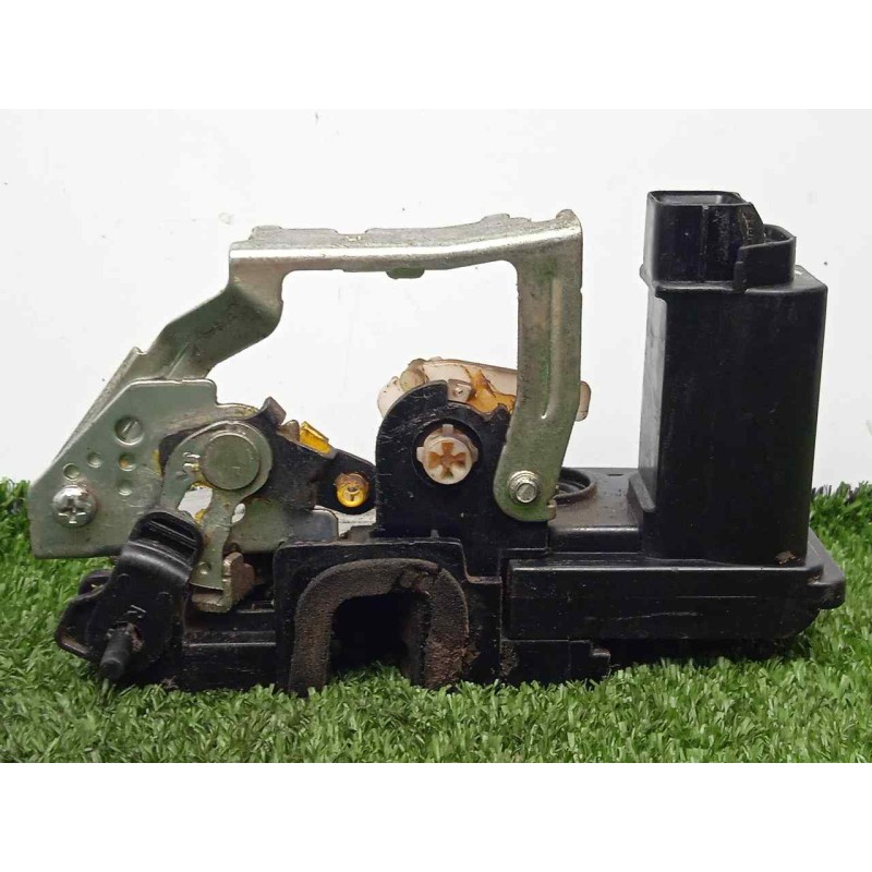 Recambio de cerradura puerta trasera derecha para hyundai i10 1.2 cat referencia OEM IAM  5.PINES 