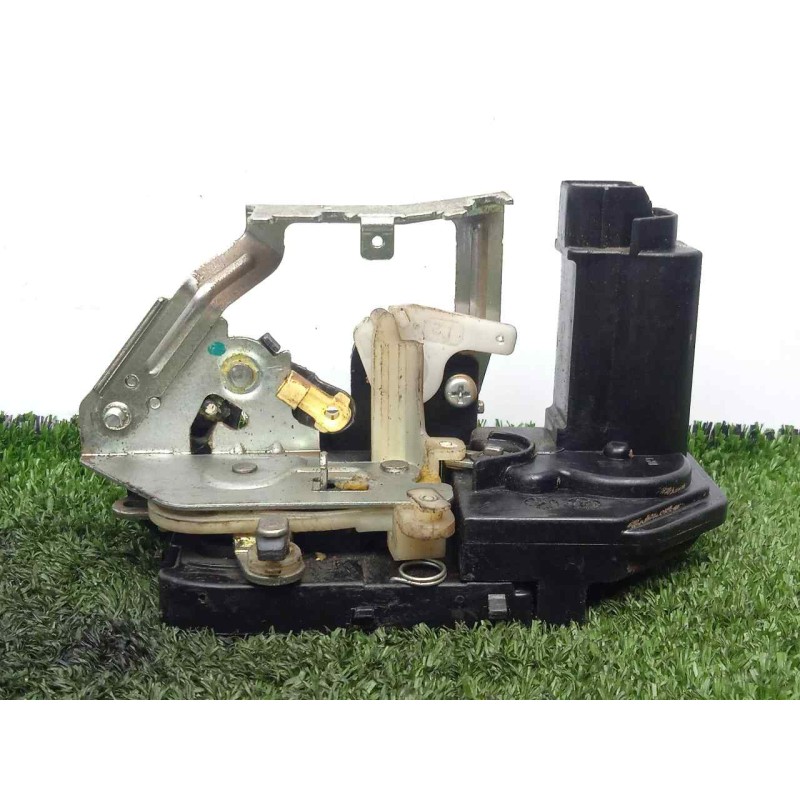 Recambio de cerradura puerta trasera izquierda para hyundai i10 1.2 cat referencia OEM IAM  5.PINES 