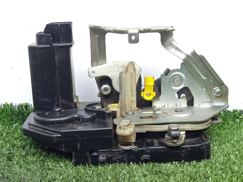 Recambio de cerradura puerta delantera derecha para hyundai i10 1.2 cat referencia OEM IAM  5.PINES 