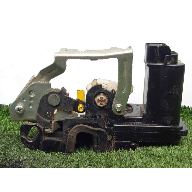 Recambio de cerradura puerta delantera derecha para hyundai i10 1.2 cat referencia OEM IAM  5.PINES 