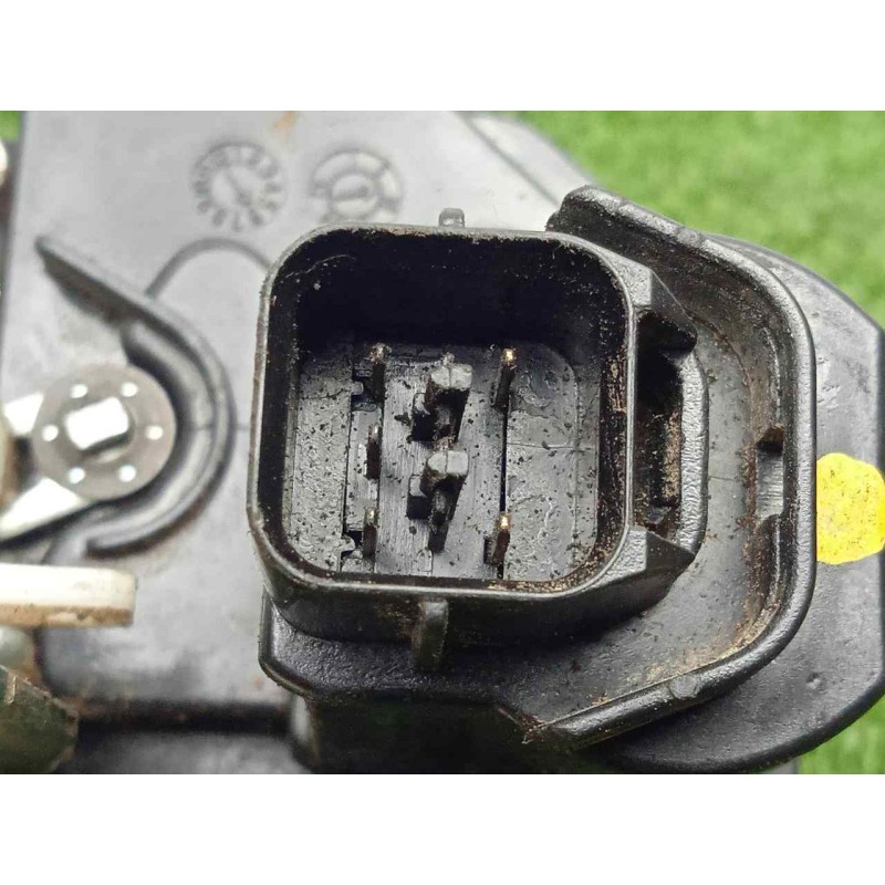 Recambio de cerradura puerta delantera derecha para hyundai i10 1.2 cat referencia OEM IAM  5.PINES 