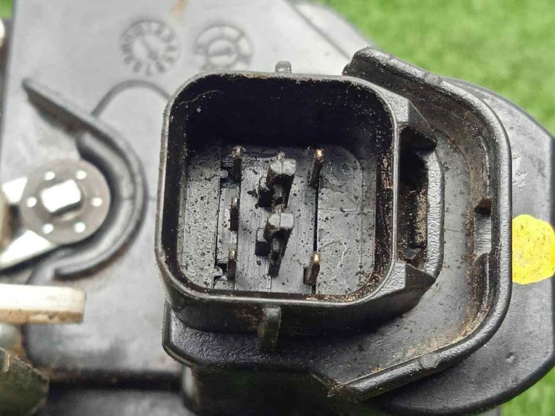 Recambio de cerradura puerta delantera derecha para hyundai i10 1.2 cat referencia OEM IAM  5.PINES 