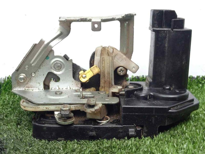 Recambio de cerradura puerta delantera izquierda para hyundai i10 1.2 cat referencia OEM IAM  5.PINES 