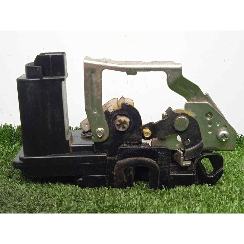 Recambio de cerradura puerta delantera izquierda para hyundai i10 1.2 cat referencia OEM IAM  5.PINES 