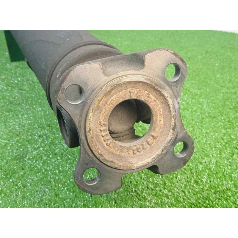 Recambio de transmision central para iveco daily furgón 2.3 diesel referencia OEM IAM  2.TRAMOS - TRASERA L2383MM