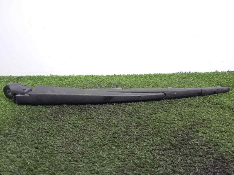 Recambio de brazo limpia trasero para mitsubishi montero (v80/v90) 3.2 di-d cat referencia OEM IAM 8253A129  