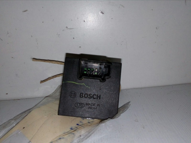 Recambio de centralita inmovilizador para hyundai i20 1.2 cat referencia OEM IAM 95420B4000  