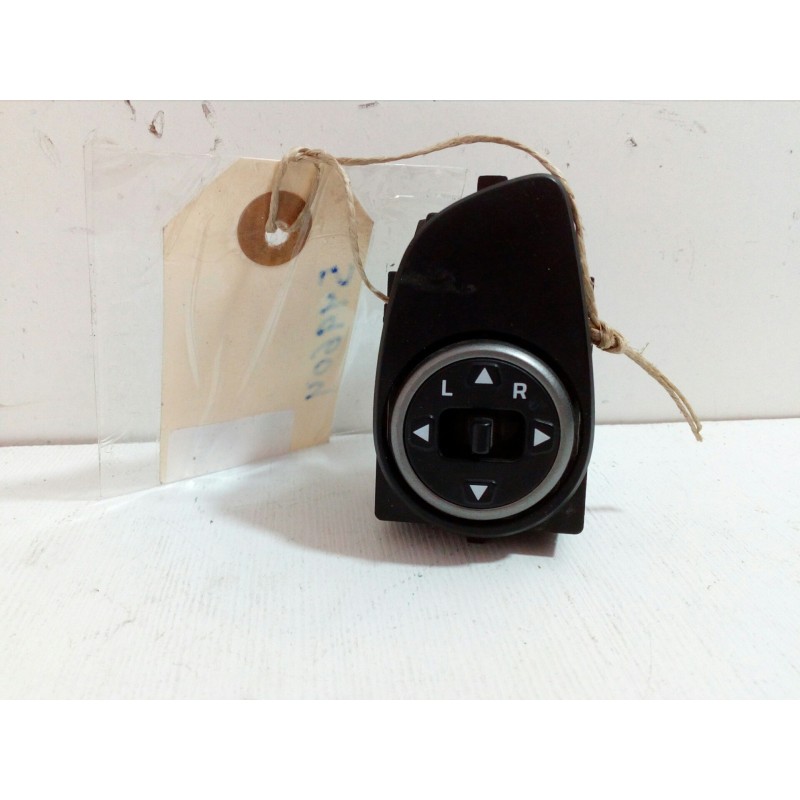Recambio de mando retrovisor para hyundai i20 1.2 cat referencia OEM IAM 299140367-S160-299140228  