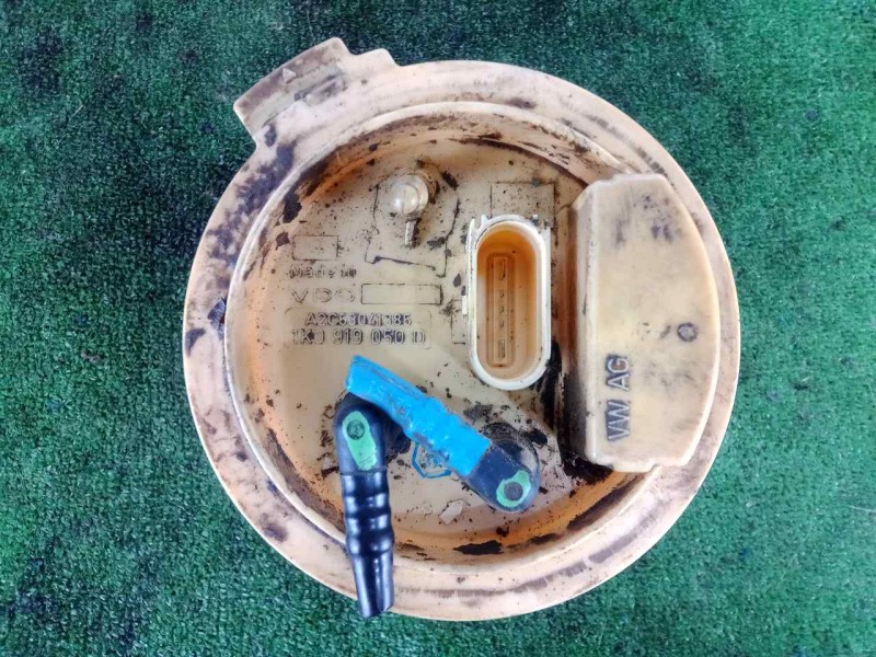 Recambio de aforador para volkswagen golf v berlina (1k1) 1.9 tdi referencia OEM IAM 1K0919050D CON.BOMBA 