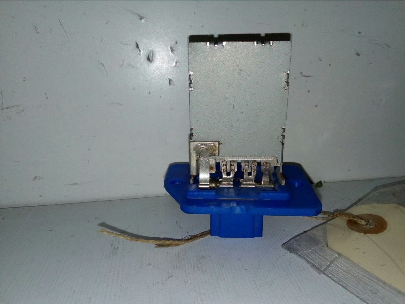 Recambio de resistencia calefaccion para hyundai i20 1.2 cat referencia OEM IAM NOTIENEREFERENCIA  