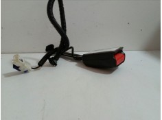 Recambio de enganche cinturon delantero derecho para hyundai i20 1.2 cat referencia OEM IAM 6274855003-SPFH590  