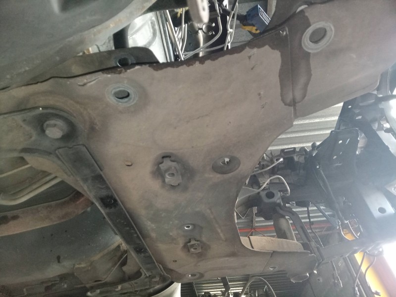 Recambio de puente delantero para renault megane iii berlina 5 p 1.5 dci diesel fap referencia OEM IAM   