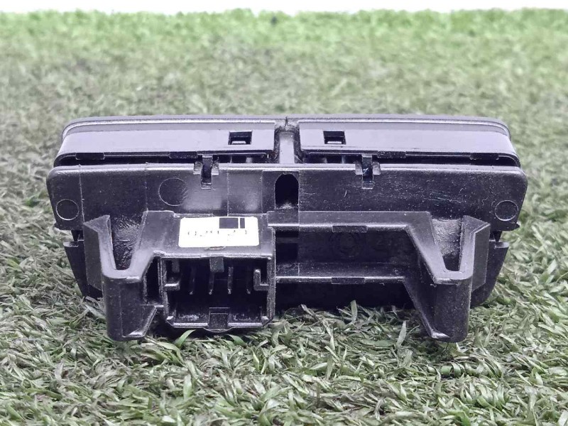 Recambio de mando cierre centralizado para alfa romeo stelvio (630) 2.2 jtdm cat referencia OEM IAM 156129212  