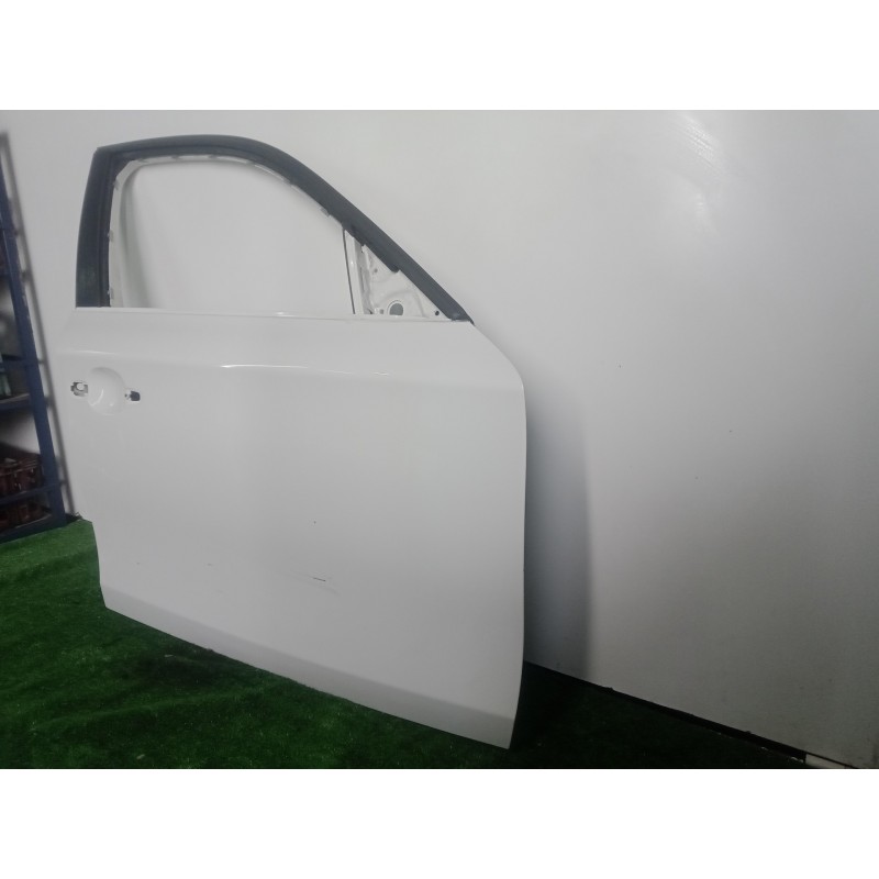 Recambio de puerta delantera derecha para bmw serie 1 berlina (e81/e87) 2.0 16v referencia OEM IAM   